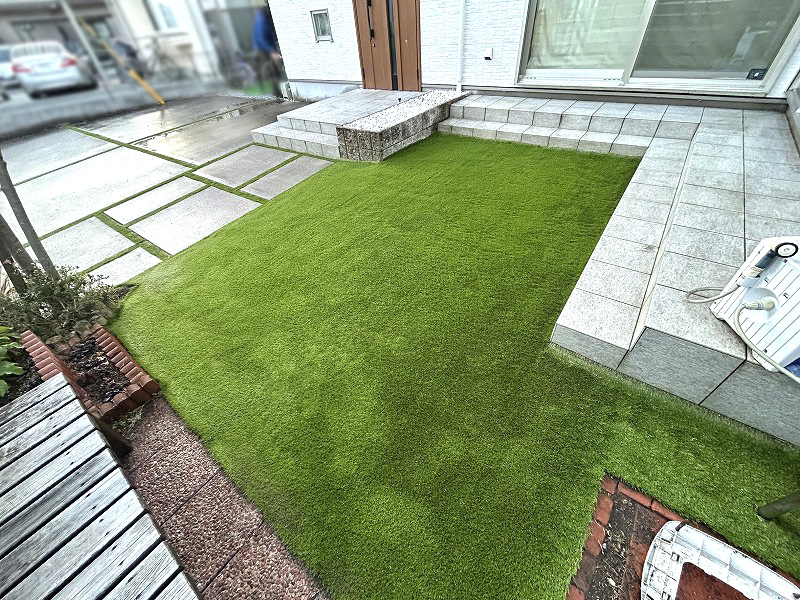 【滋賀】東近江市 お庭と駐車場の人工芝施工