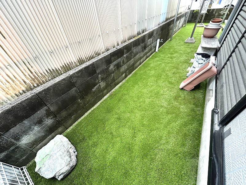 【兵庫】宝塚市 お庭とエントランスの人工芝施工