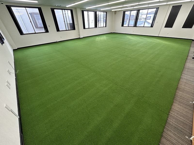 【兵庫】姫路市スポーツ施設 室内の人工芝施工