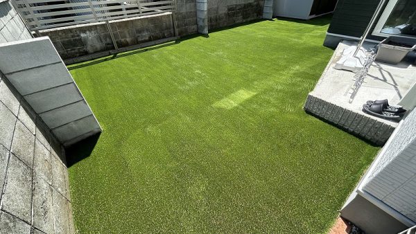 【奈良】大和郡山市 砂利庭を人工芝でリニューアル