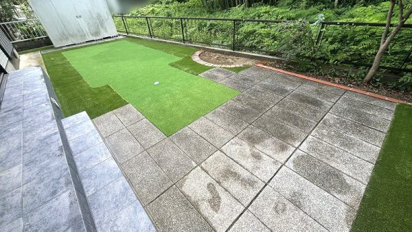 【奈良】香芝市 自宅庭にゴルフ人工芝を施工