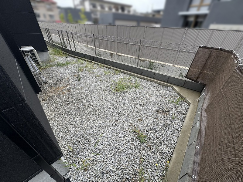 【奈良】生駒市 子どもが遊べる人工芝のお庭