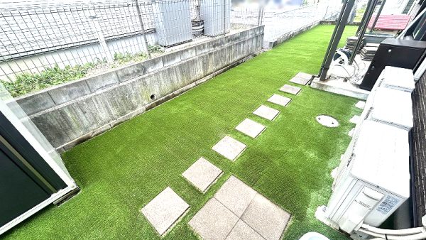 【奈良】橿原市 雑草対策でお庭を人工芝に