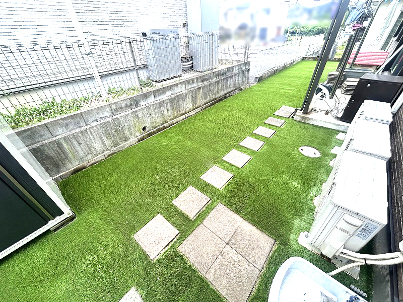 【奈良】橿原市 雑草対策でお庭を人工芝に